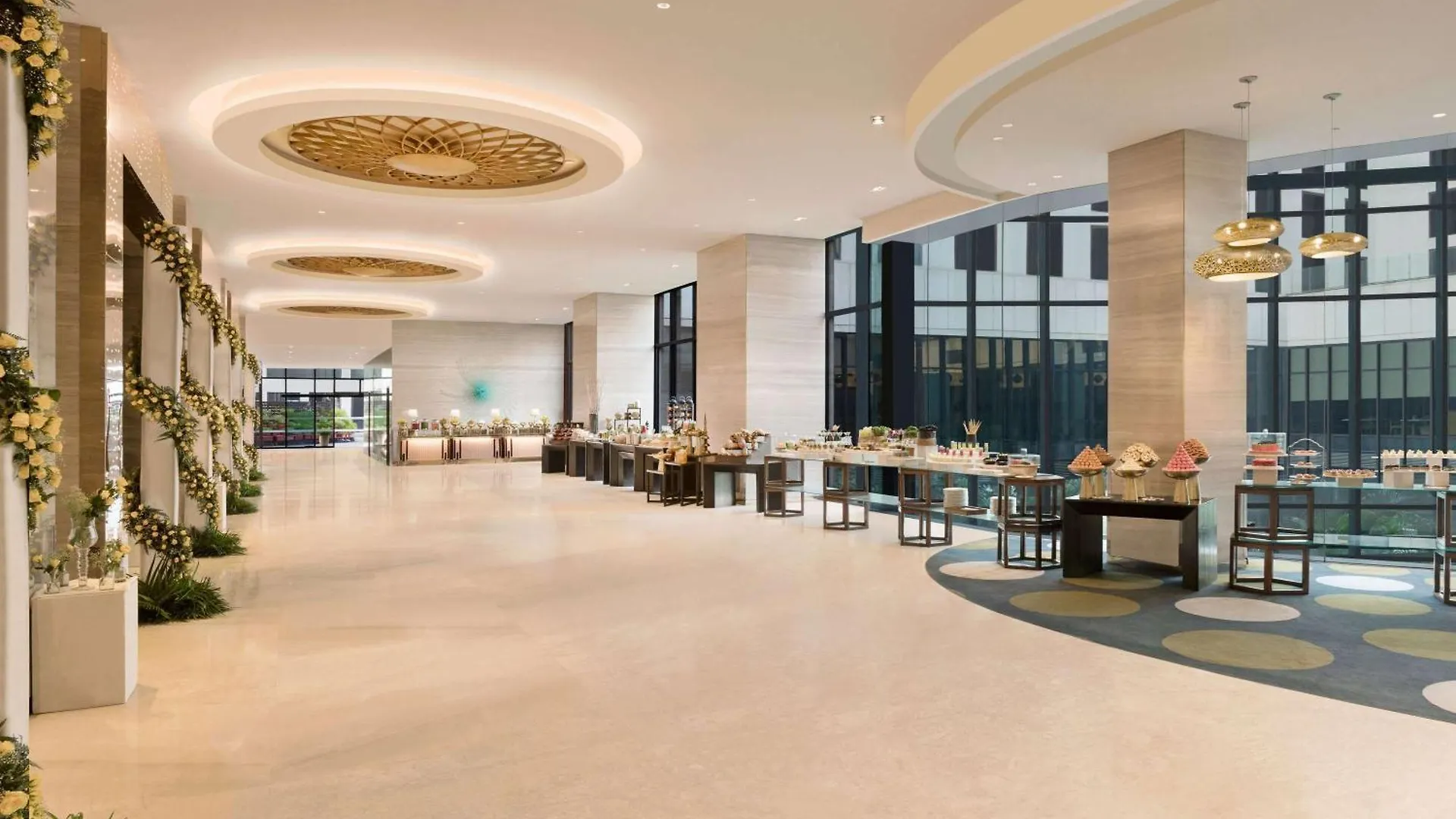 ***** Hotel Novotel New Delhi Aerocity Indie