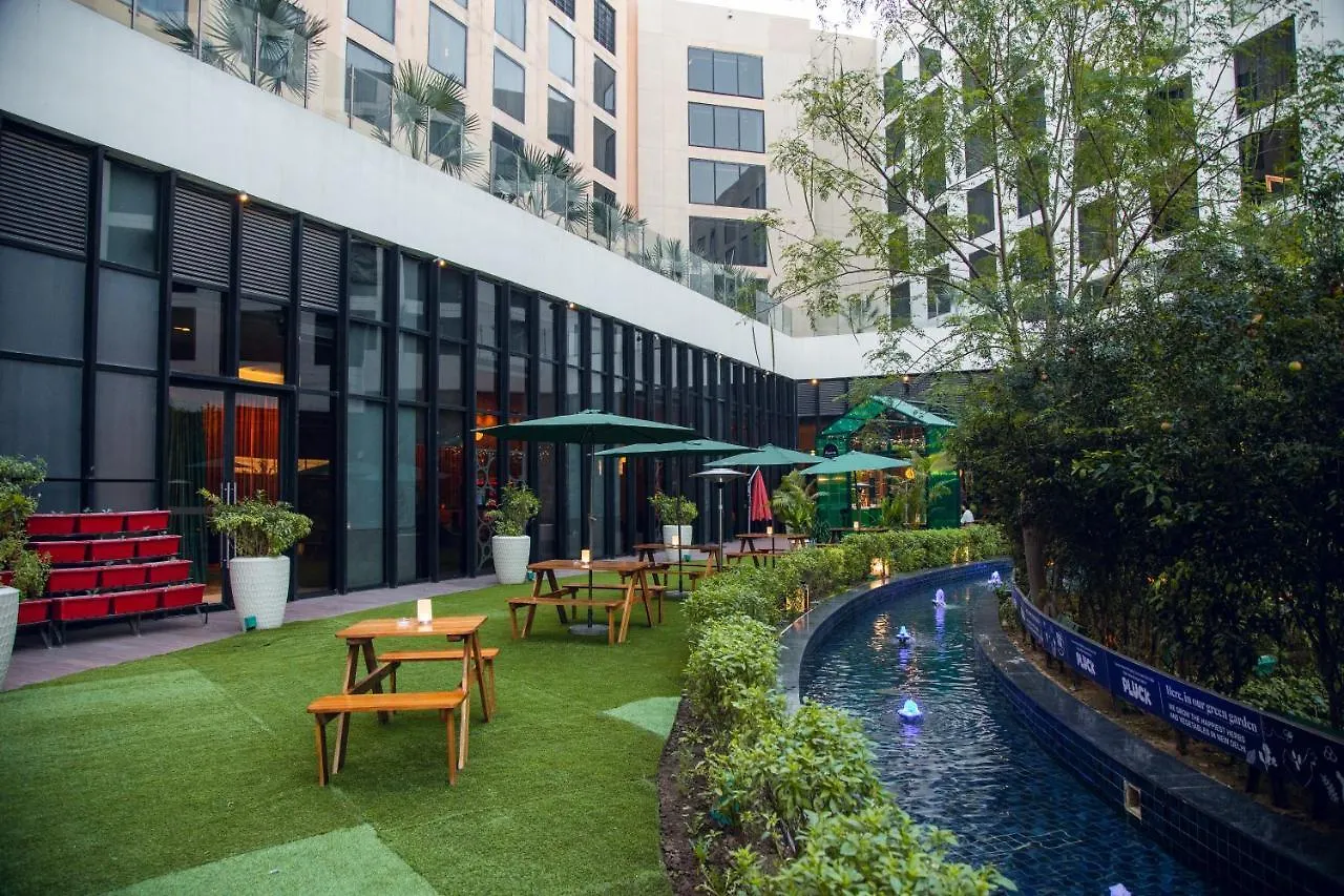 Hotel Novotel New Delhi Aerocity
