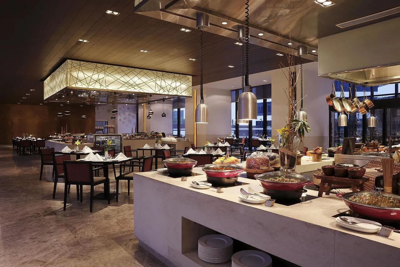 Hotel Novotel New Delhi Aerocity